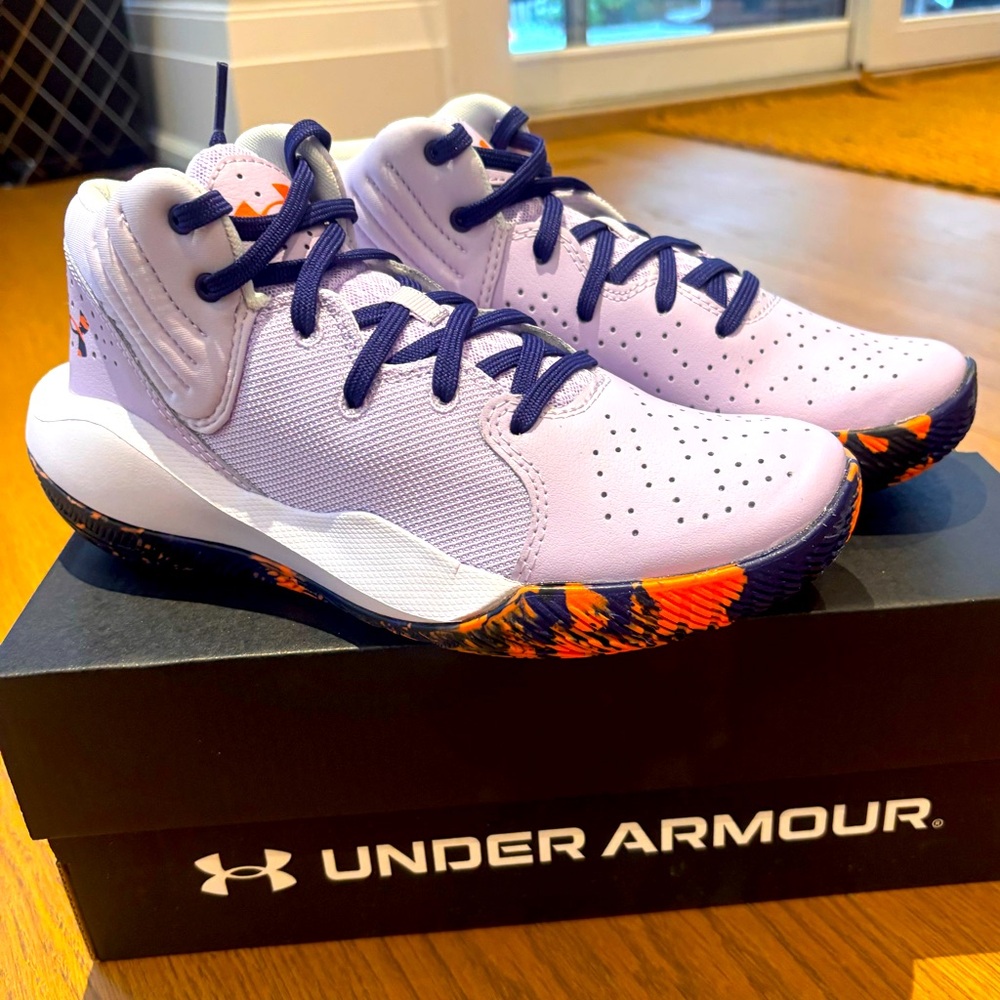 Brand new Under Armour shoes 6.5Y